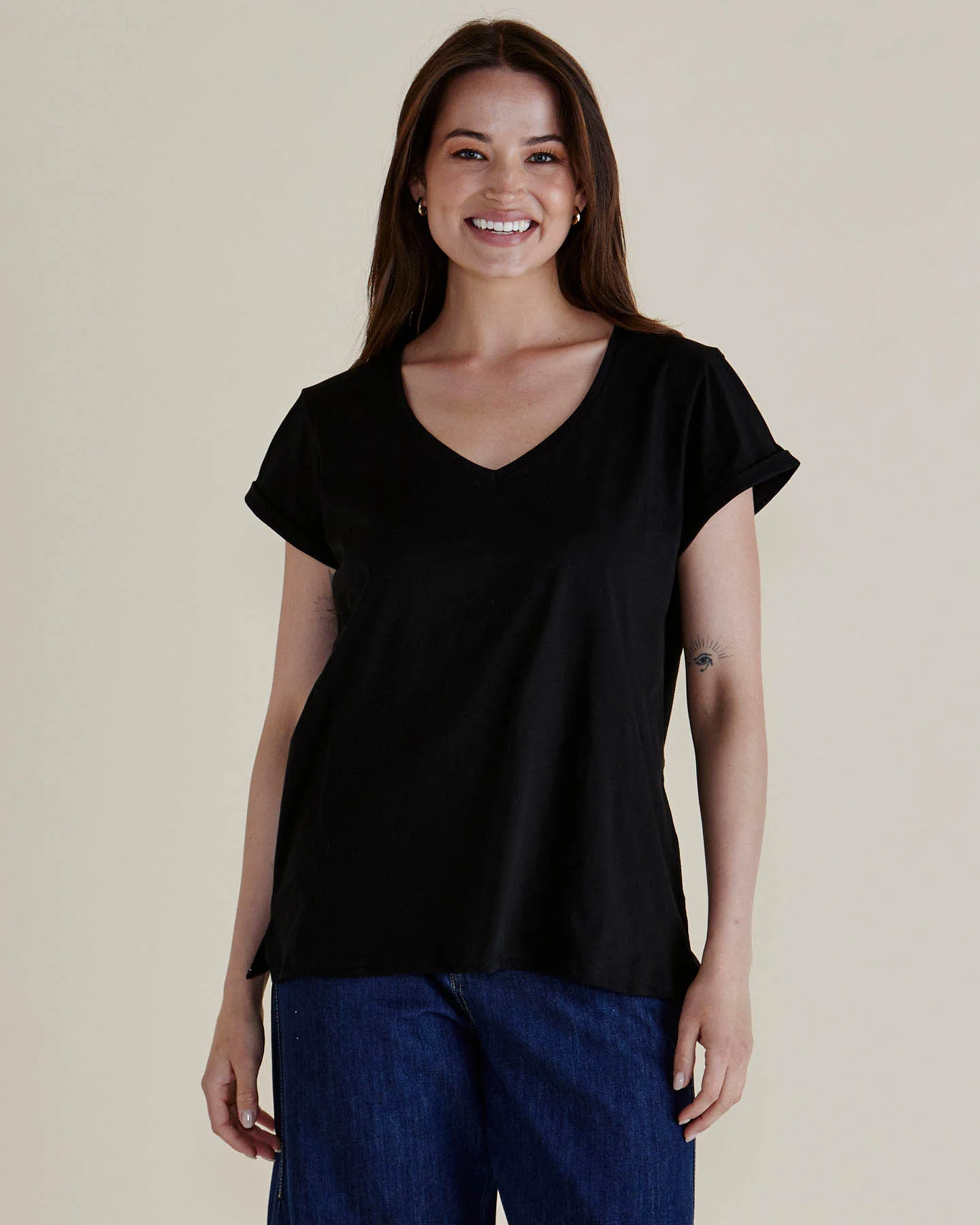 Ayla V-Neck Tee - Black