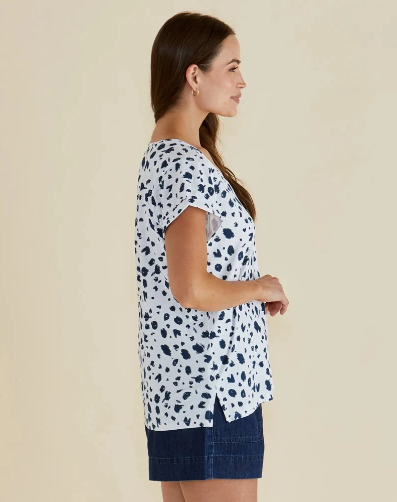 Ayla V-Neck Tee - Spot Print - Image 3