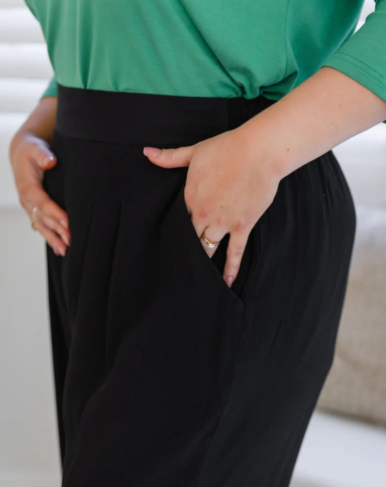 Bonnie Pant - Black - Image 9