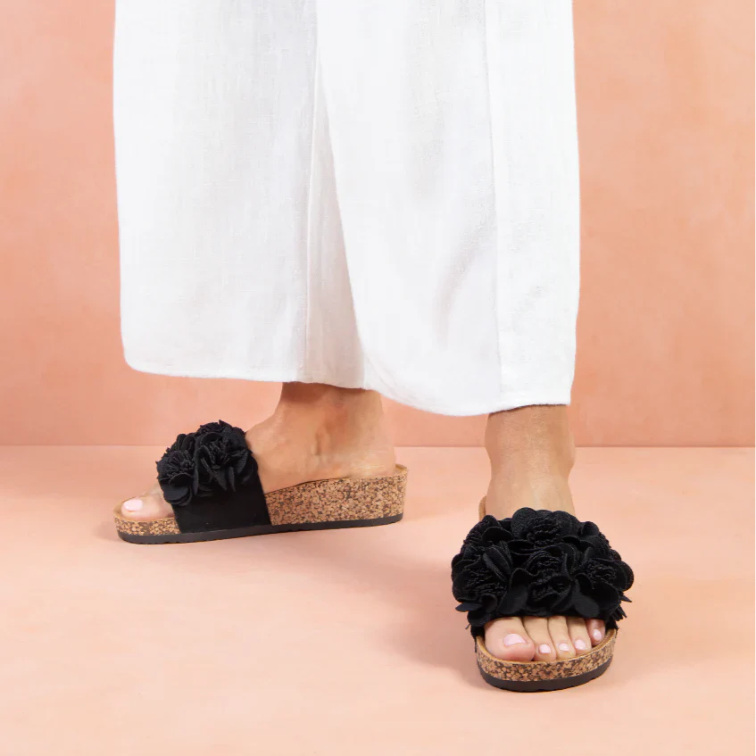 Corsage - Black - Image 2