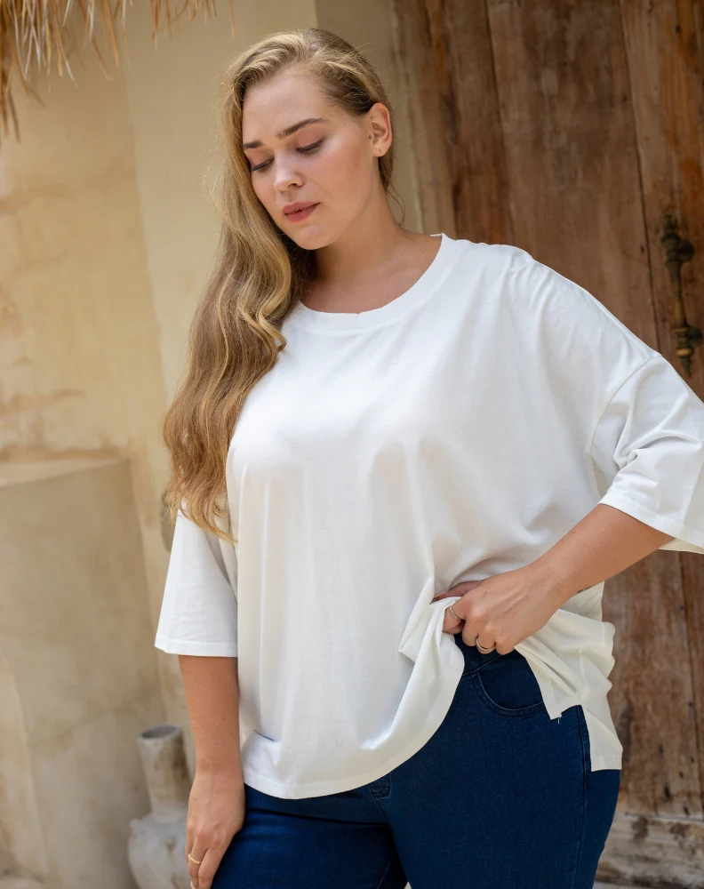 Classic Cotton Oversized Tee - White - Image 3