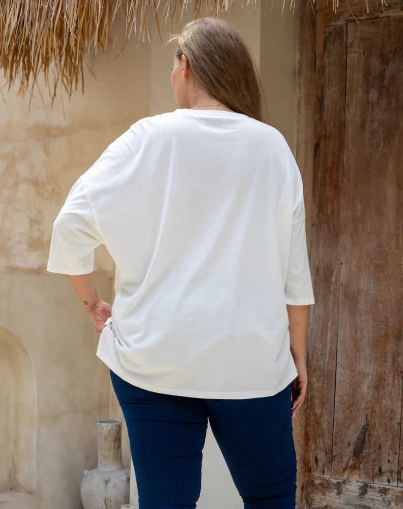 Classic Cotton Oversized Tee - White - Image 4