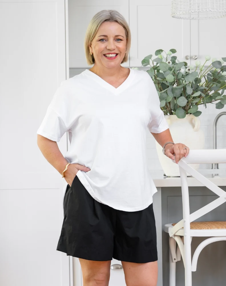 Ellie V-Neck Tee - White - Image 8