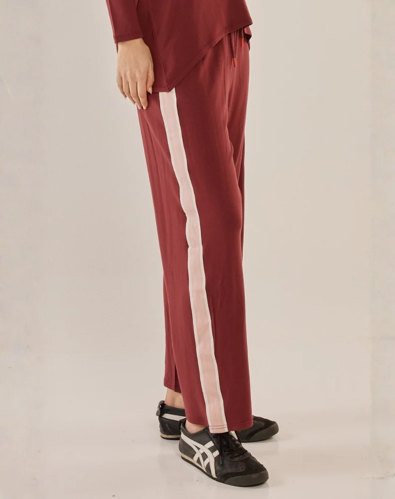 Evelyn Wide Leg Jogger - Burgandy Red - Image 3