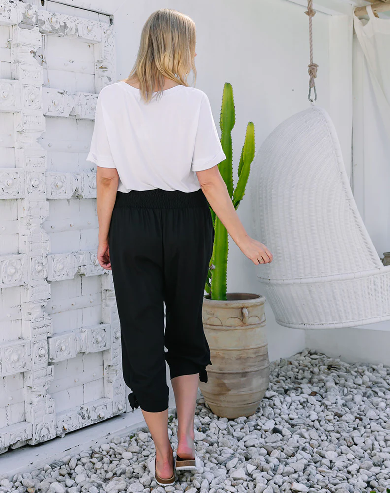 Peace Out Pants -Black - Image 3