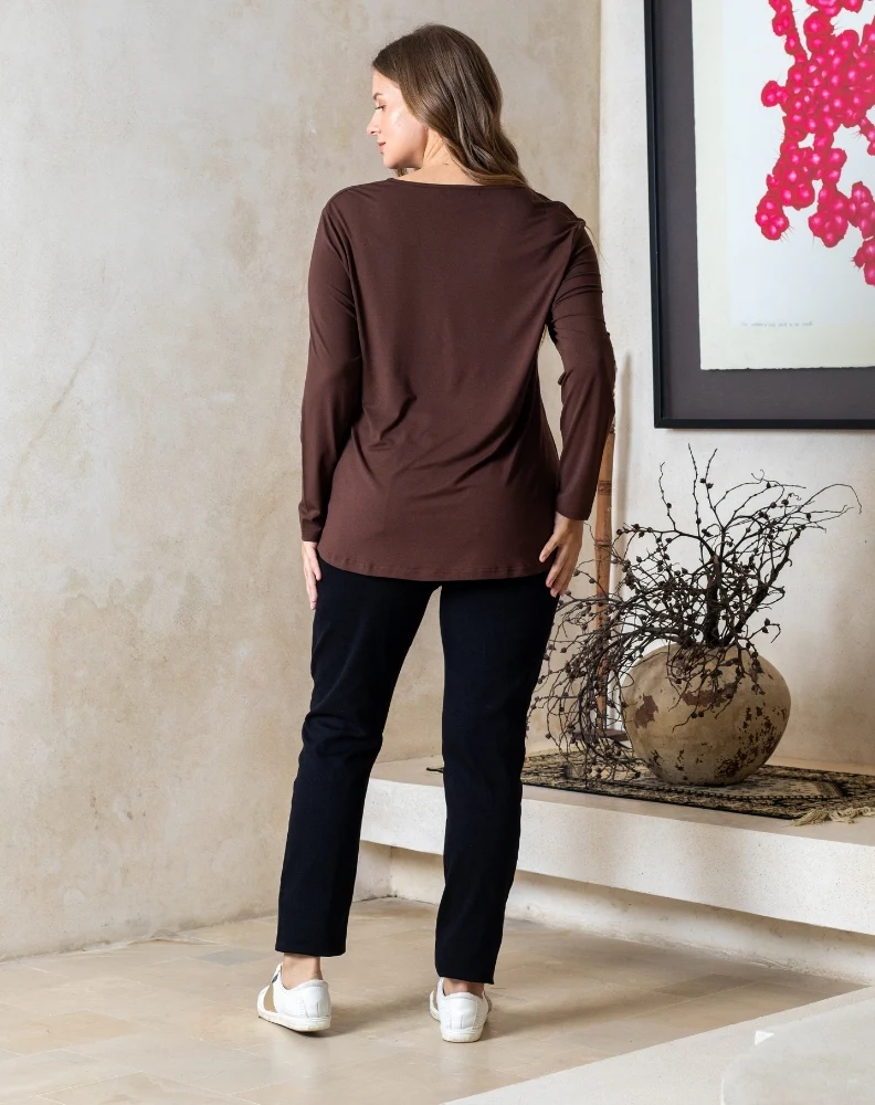 Laney V Neck Tee - Chocolate - Image 10