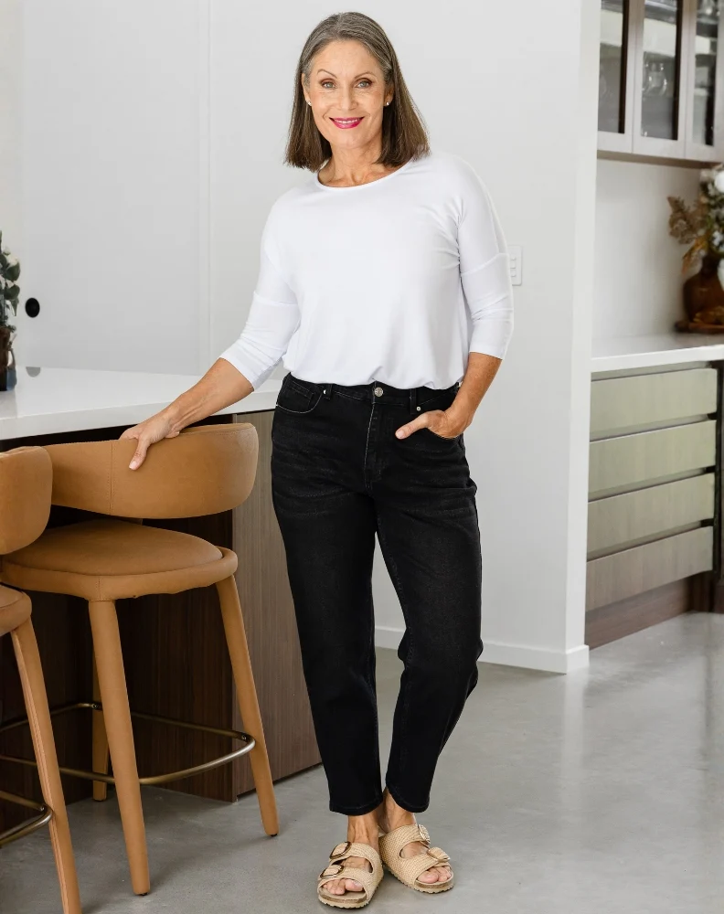 Mom Jeans - Black - Image 4