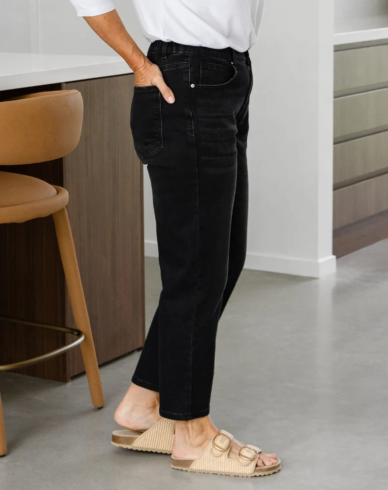 Mom Jeans - Black - Image 7