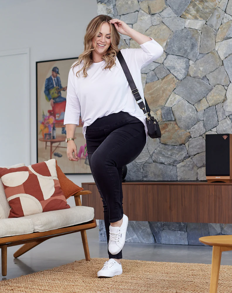 Pull On Jeans -Black - Image 9