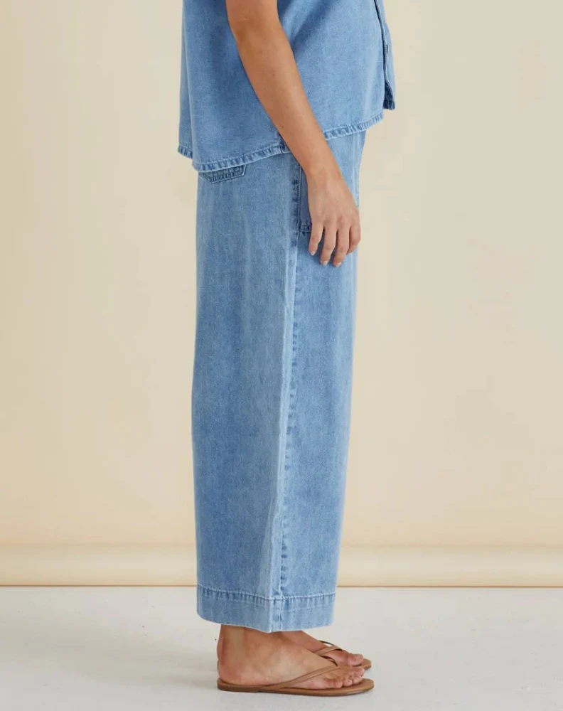 Saffra Relax Leg Jean - Blue Denim - Image 4