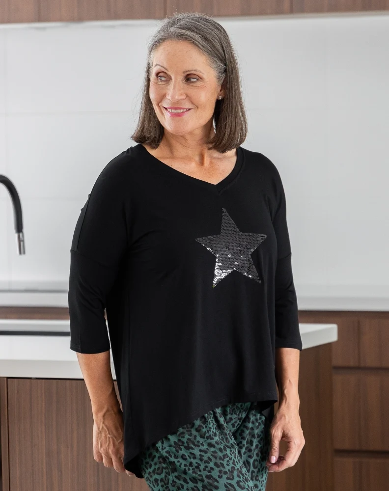V Neck Sequin 3/4 Sleeve Tee - Black - Image 5