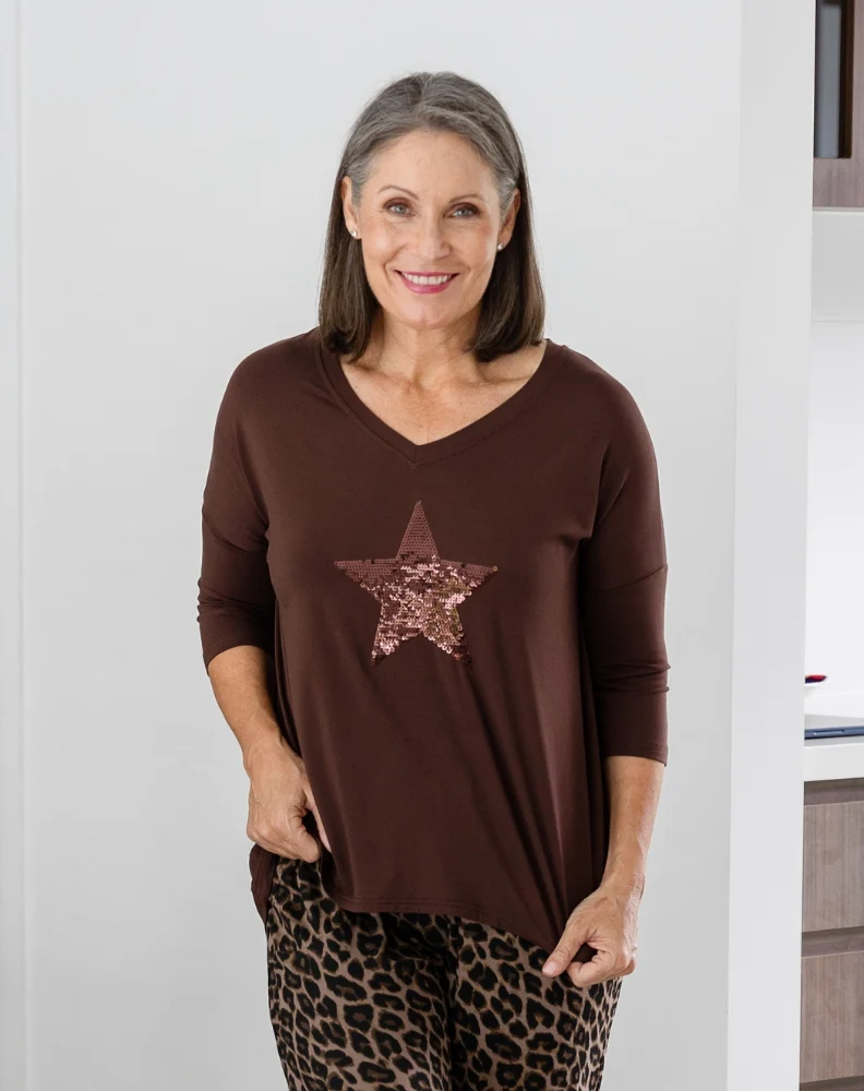 V Neck Sequin 3/4 Sleeve Tee - Chocolate - Image 2